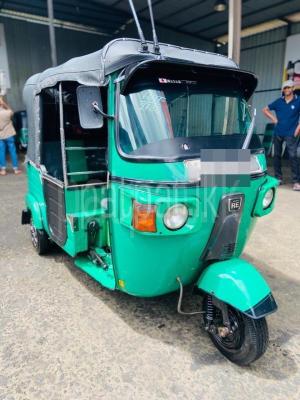 Bajaj 4 stroke 2013 - Used Three wheeler sale in Sri Lanka - patpat.lk