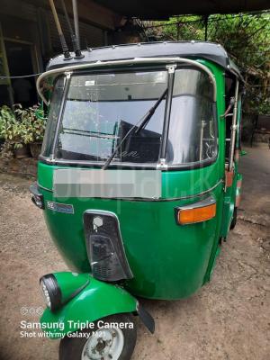 Bajaj 2 stroke 2004 - Used Three wheeler sale in Sri Lanka - patpat.lk