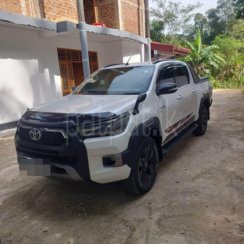 Toyota Hilux 2018 - භාවිතා කරන ලද භාණ්ඩ ප්‍රවාහන sale in Sri Lanka - patpat.lk