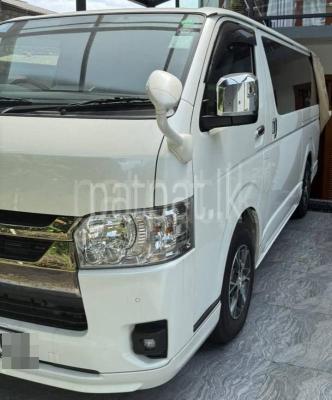 Toyota Hiace 2023