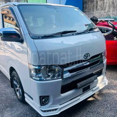 Toyota Hiace 2014