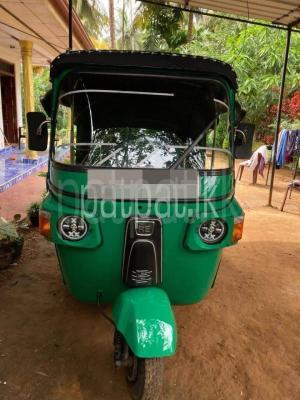Bajaj Three Wheel 2013