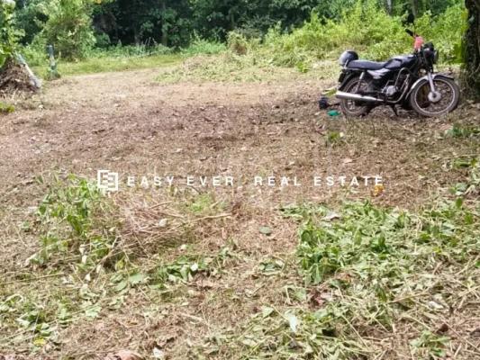 Commercial Land for Sale in Minuwangoda