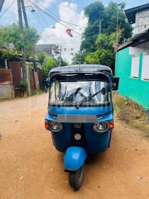 Bajaj 4 stroke 2013 -  ත්‍රිරෝද රථය sale in Sri Lanka - patpat.lk