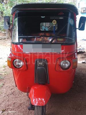 Bajaj Three Wheel 2011