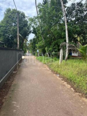 Residential Land for Sale in Minuwangoda