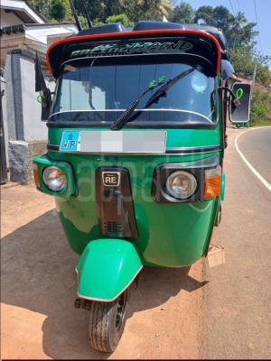 Bajaj Three Wheel 2011