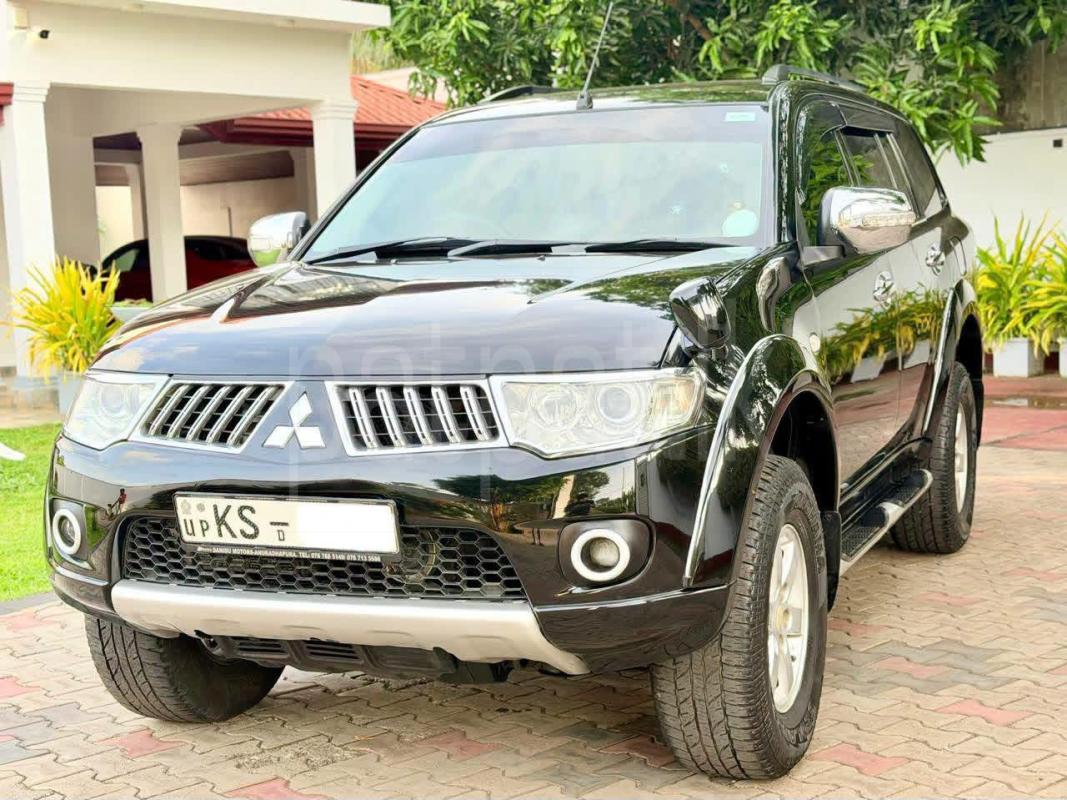 Mitsubishi Montero 2011 -  SUV රථය sale in Sri Lanka - patpat.lk