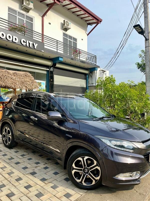 Honda Vezel 2013 -  SUV sale in Sri Lanka - patpat.lk