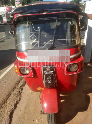 Bajaj Three Wheel 2010