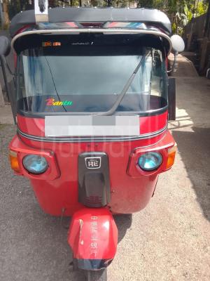 Bajaj Three Wheel 2012