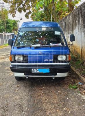 Toyota LITE ACE  1990 - Used Van sale in Sri Lanka - patpat.lk