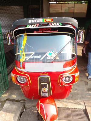 Bajaj Three Wheel 2012