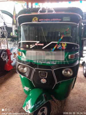 Bajaj Three Wheel 2015 - பயன்படுத்தப்பட்டது முச்சக்கர வண்டி sale in Sri Lanka - patpat.lk