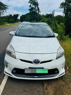 Toyota Prius 2013 - பயன்படுத்தப்பட்டது கார் sale in Sri Lanka - patpat.lk