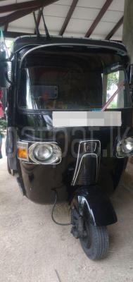 Bajaj Three Wheel 2011