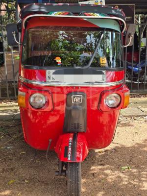 Bajaj Three Wheel 2014
