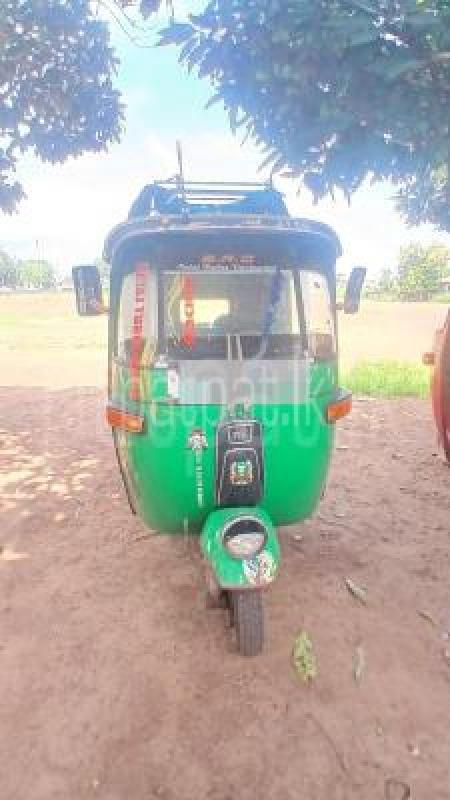 Bajaj 2 stroke 2005 -  முச்சக்கர வண்டி sale in Sri Lanka - patpat.lk