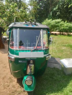 Bajaj Three Wheel 2006