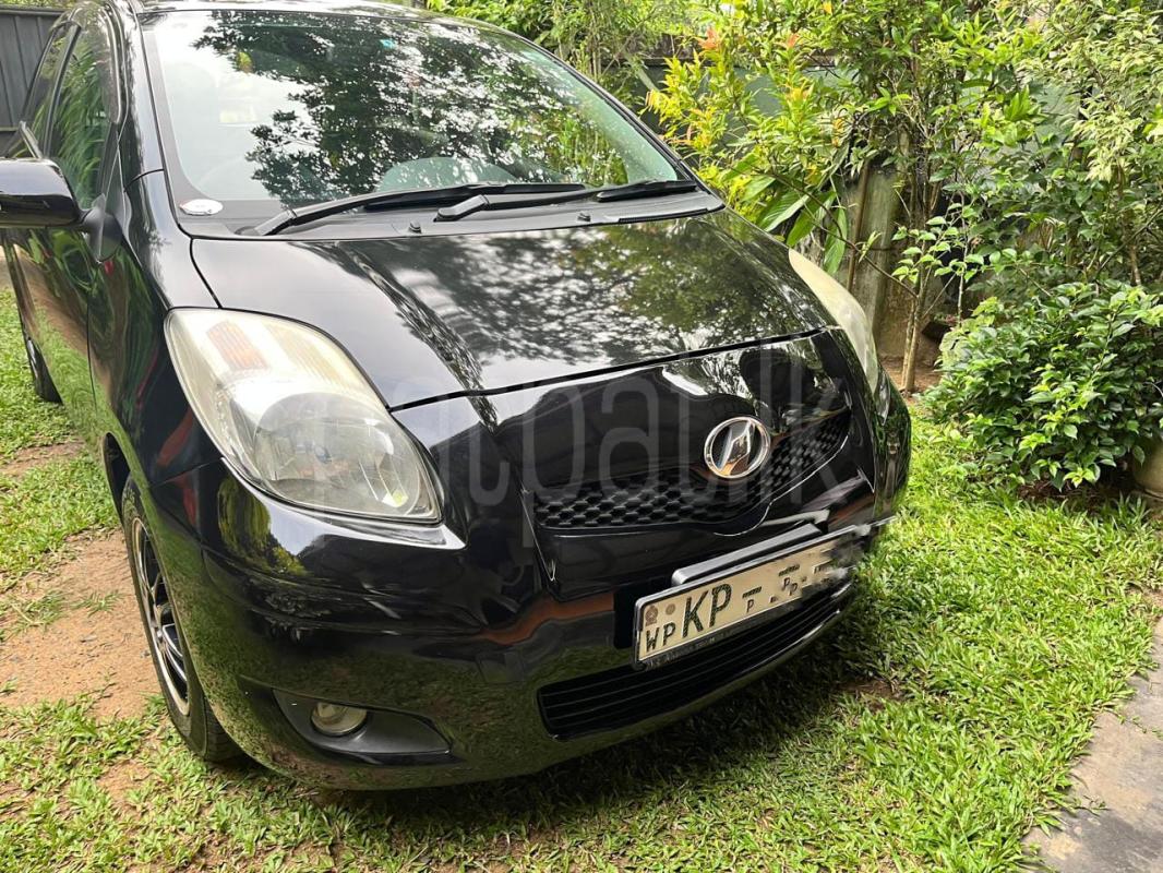 Toyota Vitz 2010 -  Car sale in Sri Lanka - patpat.lk