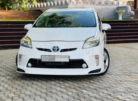 Toyota PRIUS S TOURUING 2012 - Used Car sale in Sri Lanka - patpat.lk
