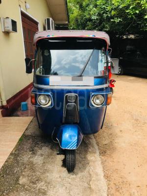Bajaj 4 stroke 2011 -  Three wheeler sale in Sri Lanka - patpat.lk