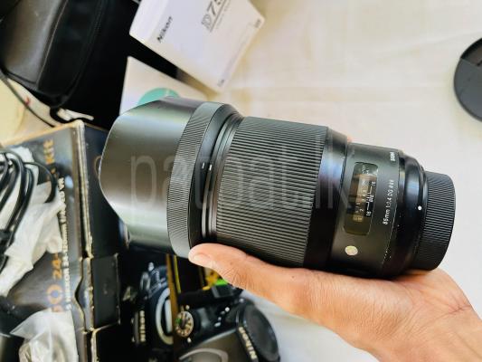 Nikon D750 DSLR Camera with full set box & 85mm Lense