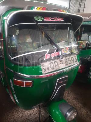 Bajaj Three Wheel 2009