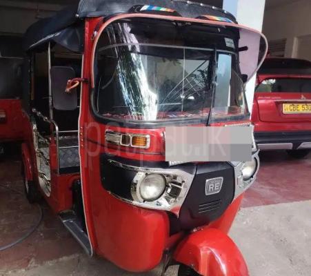 Bajaj Three Wheel 2015