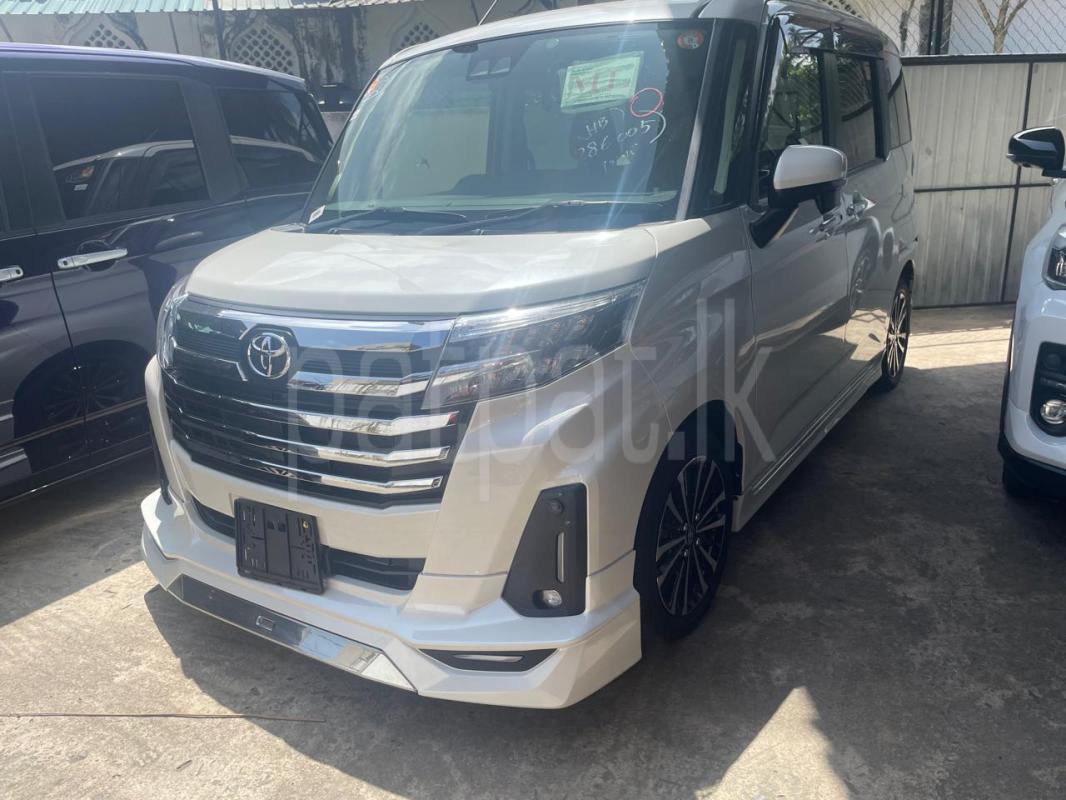 Toyota Roomy 2024 -  வேன் sale in Sri Lanka - patpat.lk