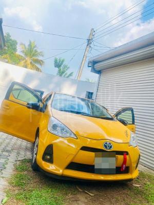 Toyota Aqua 2014 - பயன்படுத்தப்பட்டது கார் sale in Sri Lanka - patpat.lk