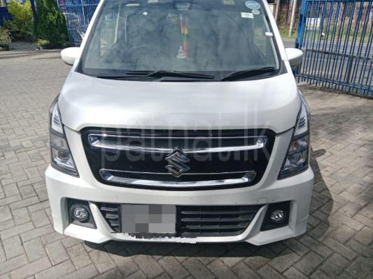 Suzuki Wagon R 2018 -  කාර් sale in Sri Lanka - patpat.lk