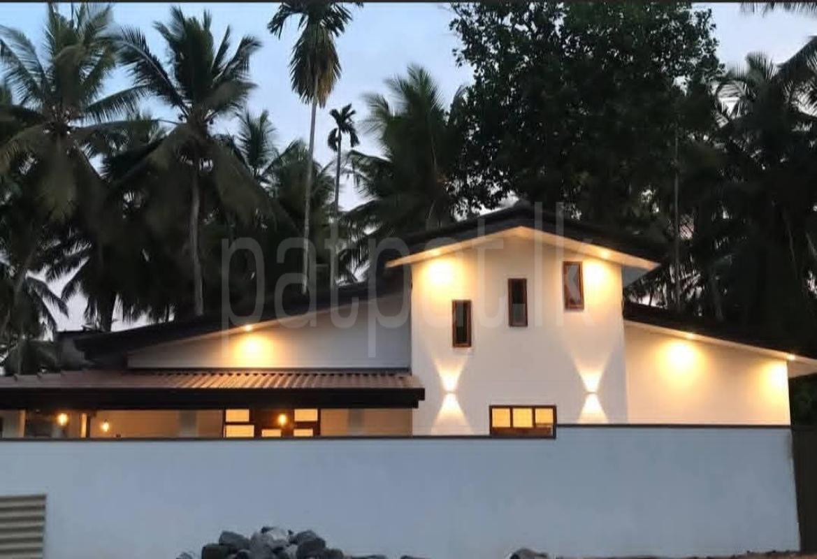 House for Sale in Weliveriya