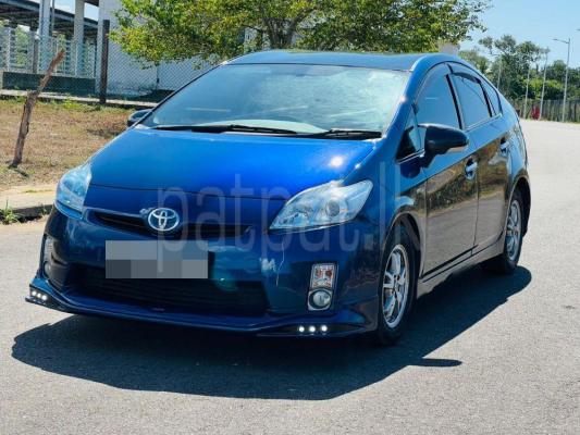 Toyota Prius 2010 - භාවිතා කරන ලද කාර් sale in Sri Lanka - patpat.lk