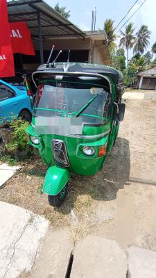 Bajaj Three Wheel 2012