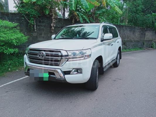 Toyota Land Cruiser TRJ 250 VX 2017 - Used SUV sale in Sri Lanka - patpat.lk