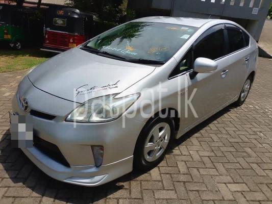Toyota Prius 2014 - பயன்படுத்தப்பட்டது கார் sale in Sri Lanka - patpat.lk