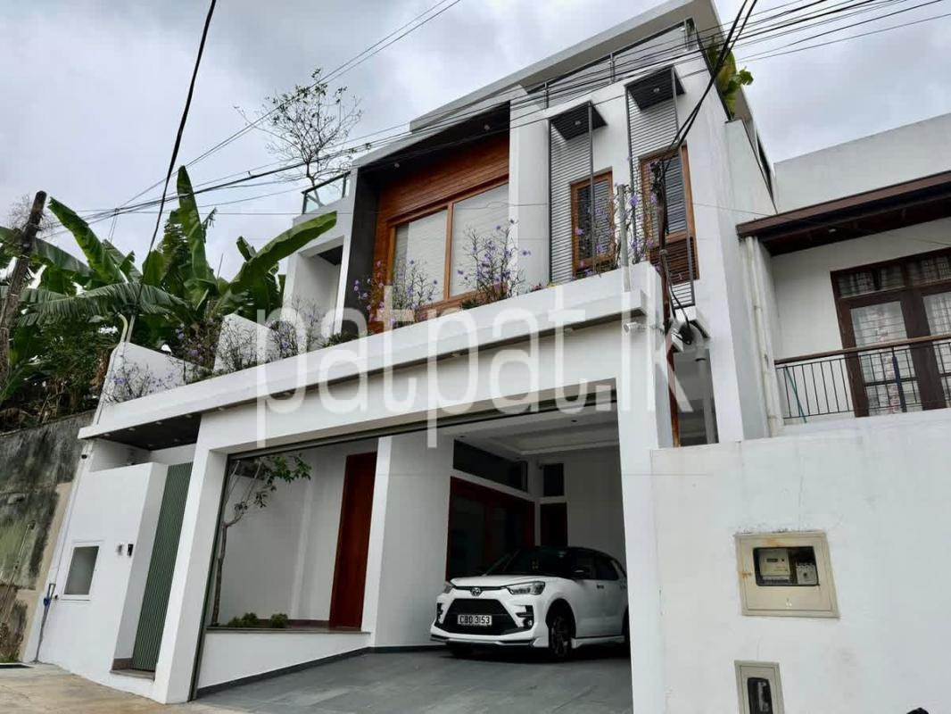 House for Sale in Battaramulla