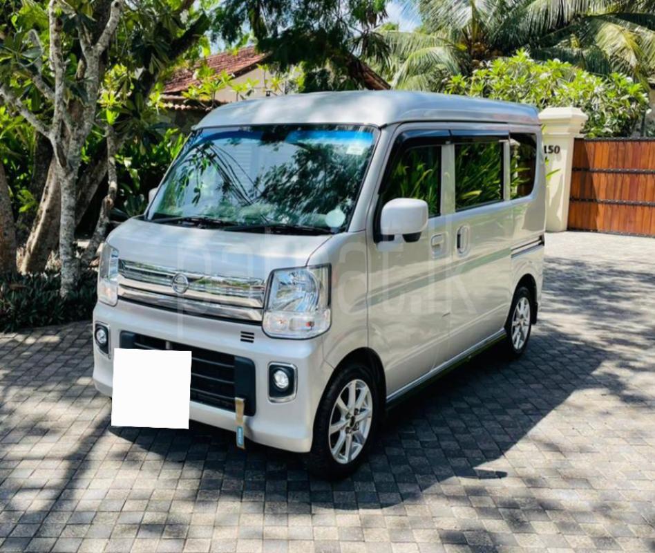 Nissan Clipper 2017 -  වෑන් රථය sale in Sri Lanka - patpat.lk