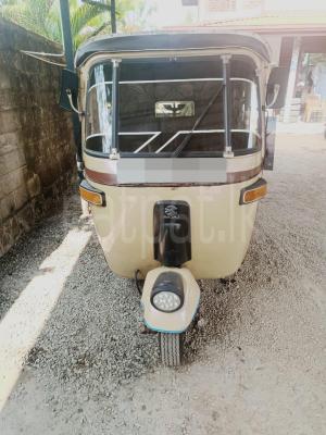 Bajaj Three Wheel 2004