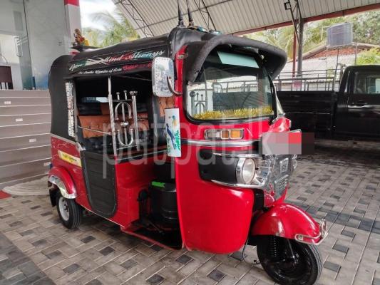 Bajaj Three Wheel 2015 - Used Three wheeler sale in Sri Lanka - patpat.lk