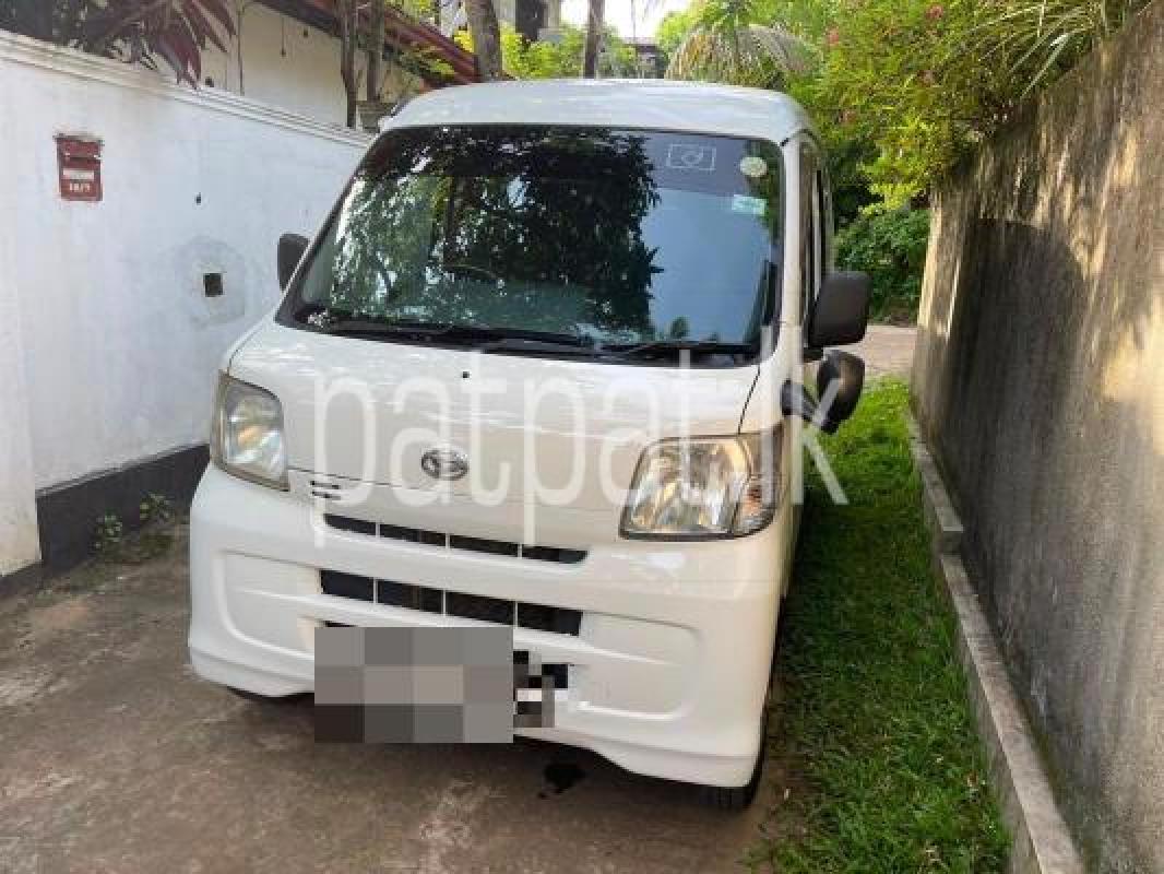 Daihatsu Hijet 2014 -  වෑන් රථය sale in Sri Lanka - patpat.lk