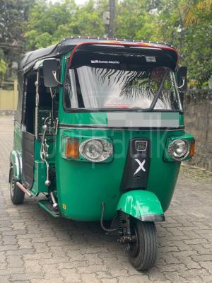 Bajaj Three Wheel 2011