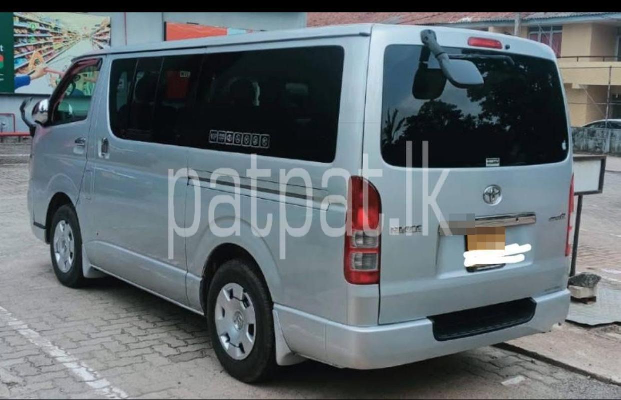 Toyota Hiace 2005 -  වෑන් රථය sale in Sri Lanka - patpat.lk