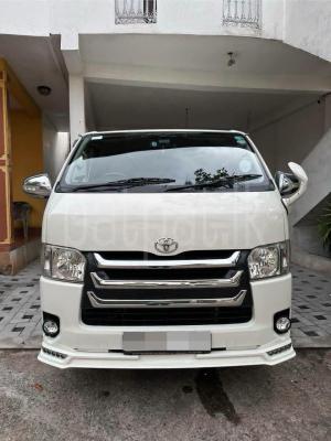 Toyota Hiace 2014 - Reconditioned Van sale in Sri Lanka - patpat.lk