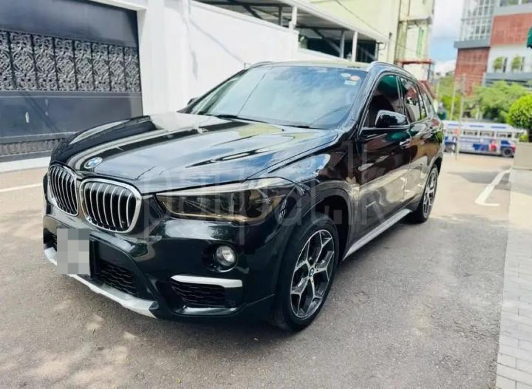 BMW x1 2018 -  SUV රථය sale in Sri Lanka - patpat.lk