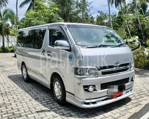 Toyota Hiace 2007 - භාවිතා කරන ලද වෑන් රථය sale in Sri Lanka - patpat.lk