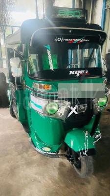 Bajaj Three Wheel 2012