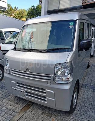 Mitsubishi Minicab 2023