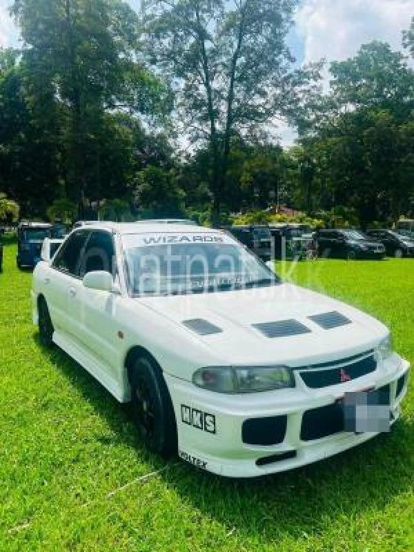 Mitsubishi Lancer 1992 -  කාර් sale in Sri Lanka - patpat.lk